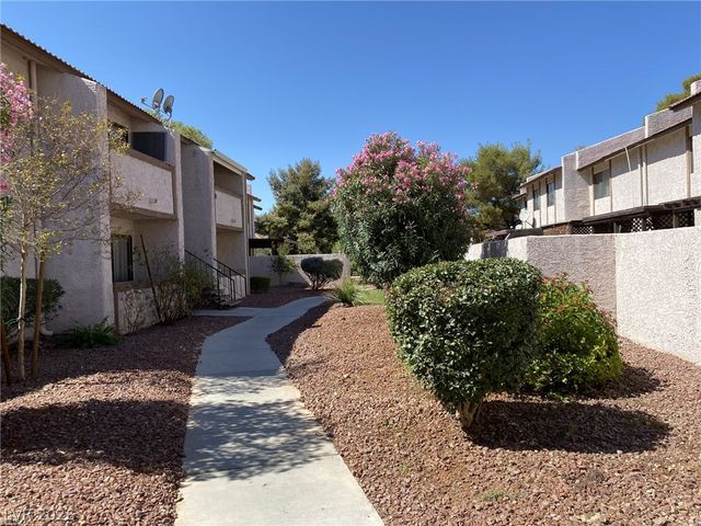 5243 CORINNE Court 68, Las Vegas, NV 89103
