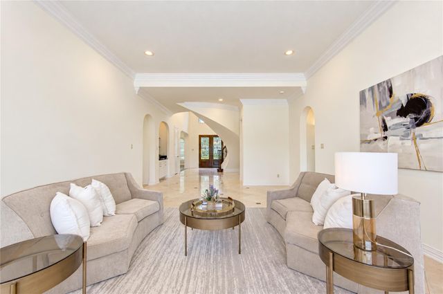 14014 Hampton Cove Drive, Houston, TX 77077