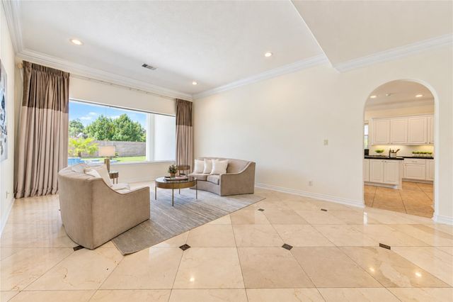 14014 Hampton Cove Drive, Houston, TX 77077