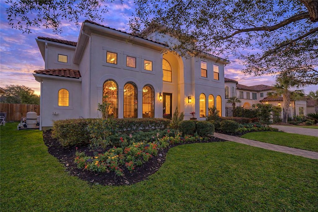 14014 Hampton Cove Drive, Houston, TX 77077