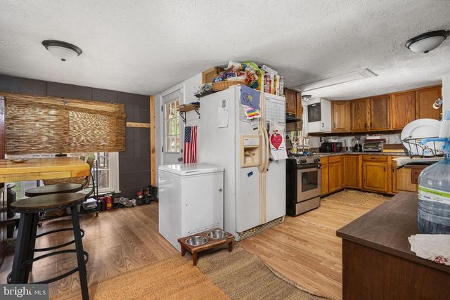 102 PASCHALL MILL RD, West Grove, PA 19390