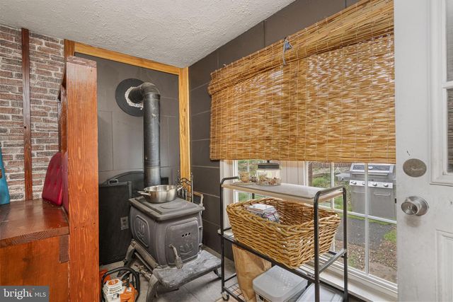 102 PASCHALL MILL RD, West Grove, PA 19390