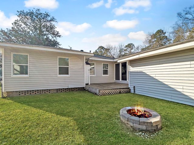 616 N Frusha Dr, Deridder, LA 70634