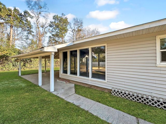 616 N Frusha Dr, Deridder, LA 70634