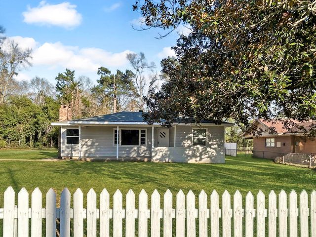 616 N Frusha Dr, Deridder, LA 70634