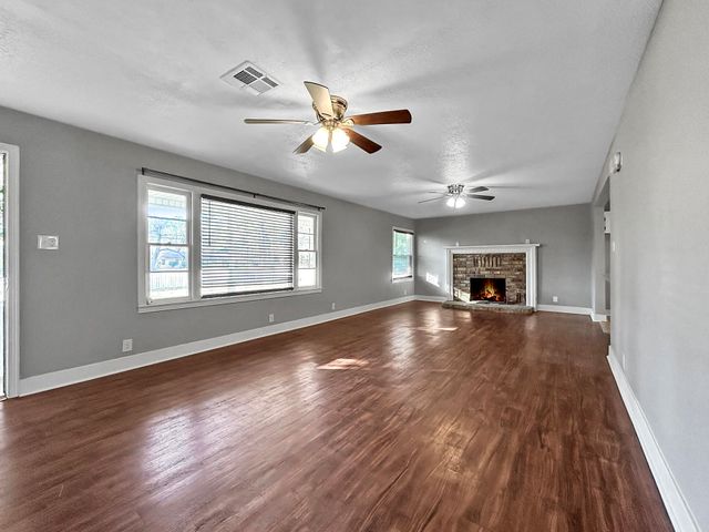 616 N Frusha Dr, Deridder, LA 70634