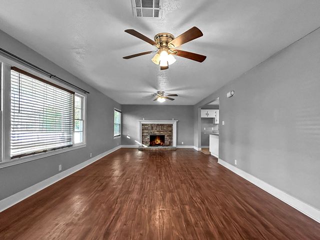 616 N Frusha Dr, Deridder, LA 70634