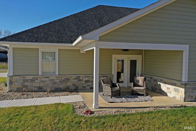 313 Blue River Drive, Knightstown, IN 46148