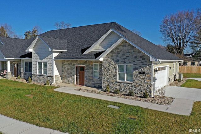 313 Blue River Drive, Knightstown, IN 46148