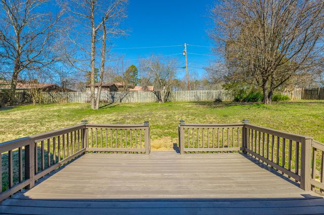 2311 Chimney Hills Drive, Soddy Daisy, TN 37379