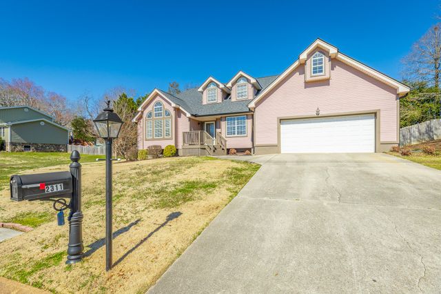 2311 Chimney Hills Drive, Soddy Daisy, TN 37379