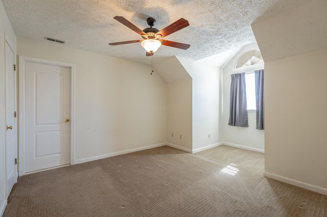 2311 Chimney Hills Drive, Soddy Daisy, TN 37379