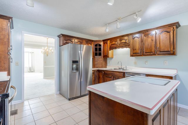 2311 Chimney Hills Drive, Soddy Daisy, TN 37379