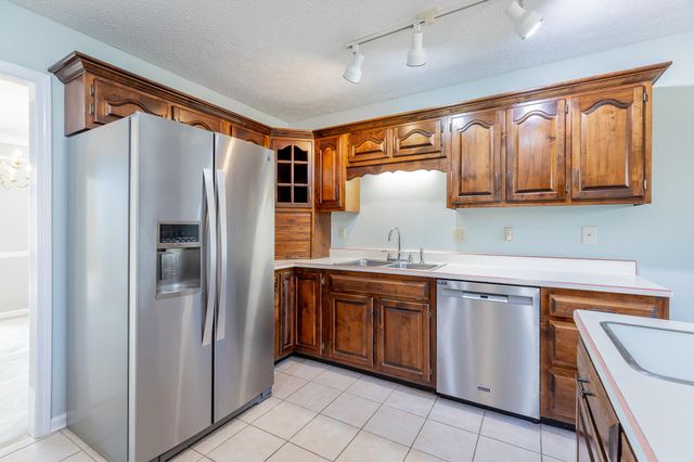 2311 Chimney Hills Drive, Soddy Daisy, TN 37379