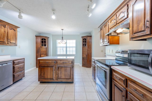 2311 Chimney Hills Drive, Soddy Daisy, TN 37379