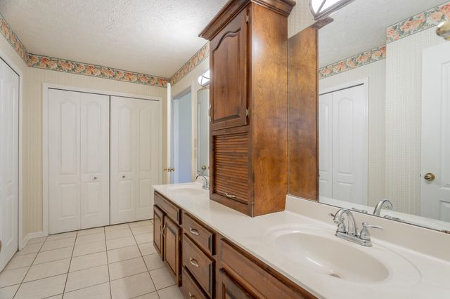 2311 Chimney Hills Drive, Soddy Daisy, TN 37379