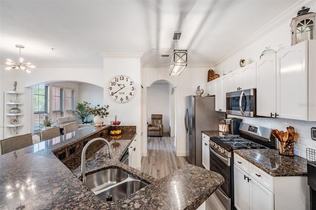 2749 VIA CIPRIANI 1023B, Clearwater, FL 33764