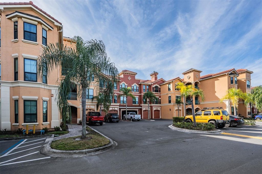 2749 VIA CIPRIANI 1023B, Clearwater, FL 33764