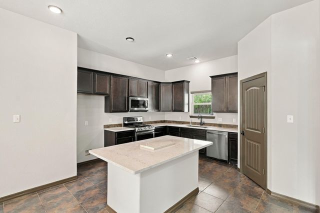 7049 Pine Shadows Road, Cleveland, TX 77328