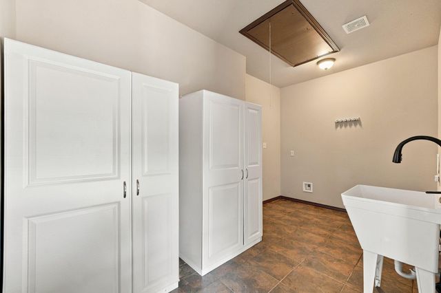 7049 Pine Shadows Road, Cleveland, TX 77328
