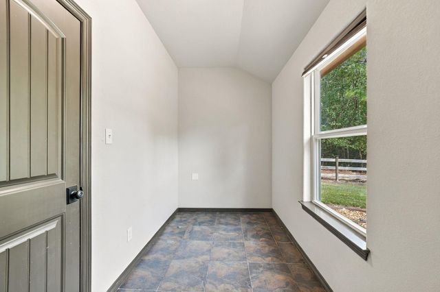 7049 Pine Shadows Road, Cleveland, TX 77328