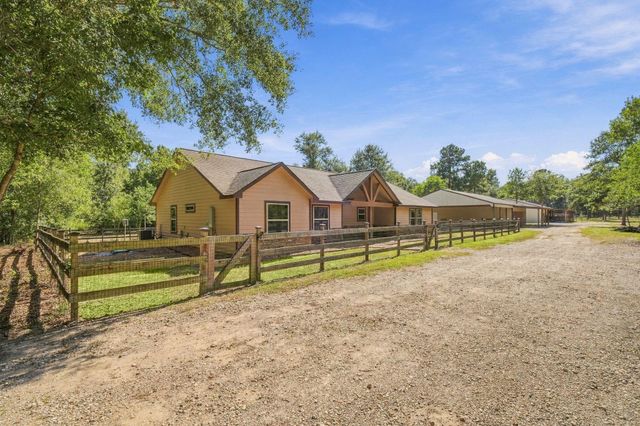 7049 Pine Shadows Road, Cleveland, TX 77328