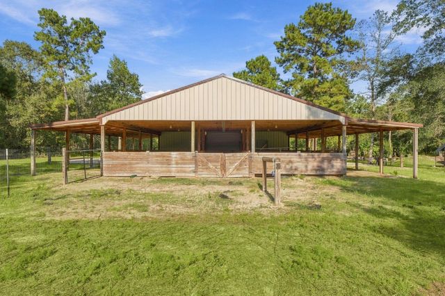7049 Pine Shadows Road, Cleveland, TX 77328