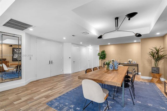 791 Crandon Blvd 302, Key Biscayne, FL 33149