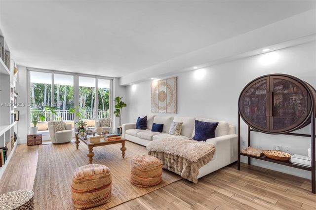 791 Crandon Blvd 302, Key Biscayne, FL 33149