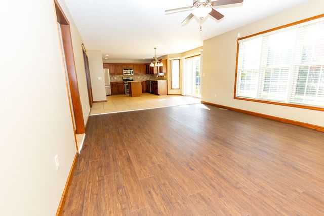 1307 Longford Lane, Bloomington, IL 61704