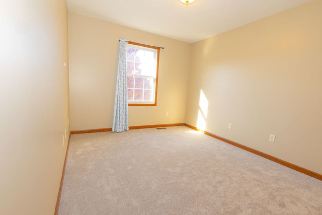 1307 Longford Lane, Bloomington, IL 61704