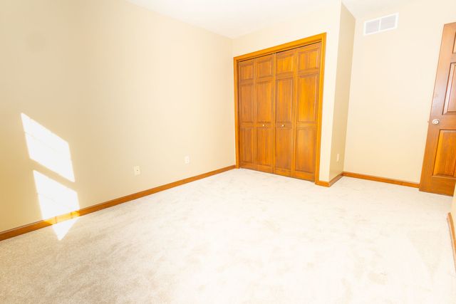 1307 Longford Lane, Bloomington, IL 61704