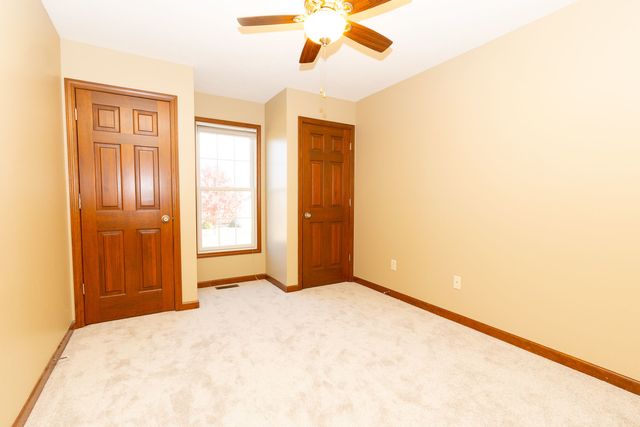 1307 Longford Lane, Bloomington, IL 61704