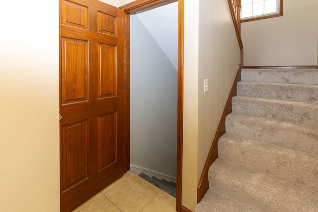 1307 Longford Lane, Bloomington, IL 61704