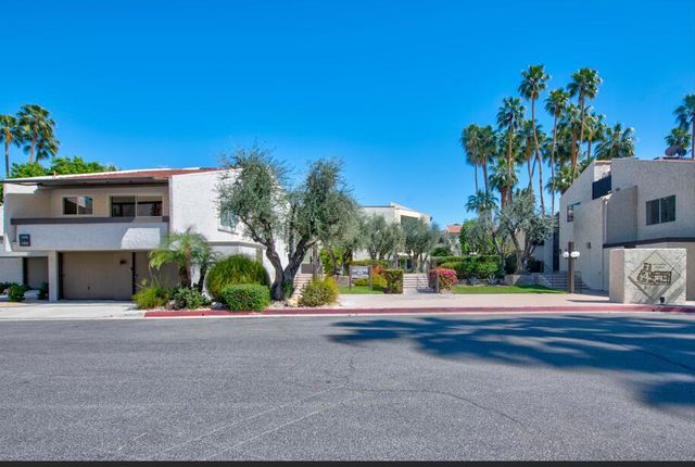 1490 S Camino Real 206, Palm Springs, CA 92264