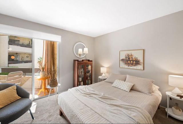 1490 S Camino Real 206, Palm Springs, CA 92264