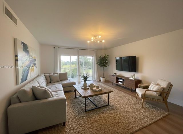 5100 SW 90th Ave 302, Cooper City, FL 33328