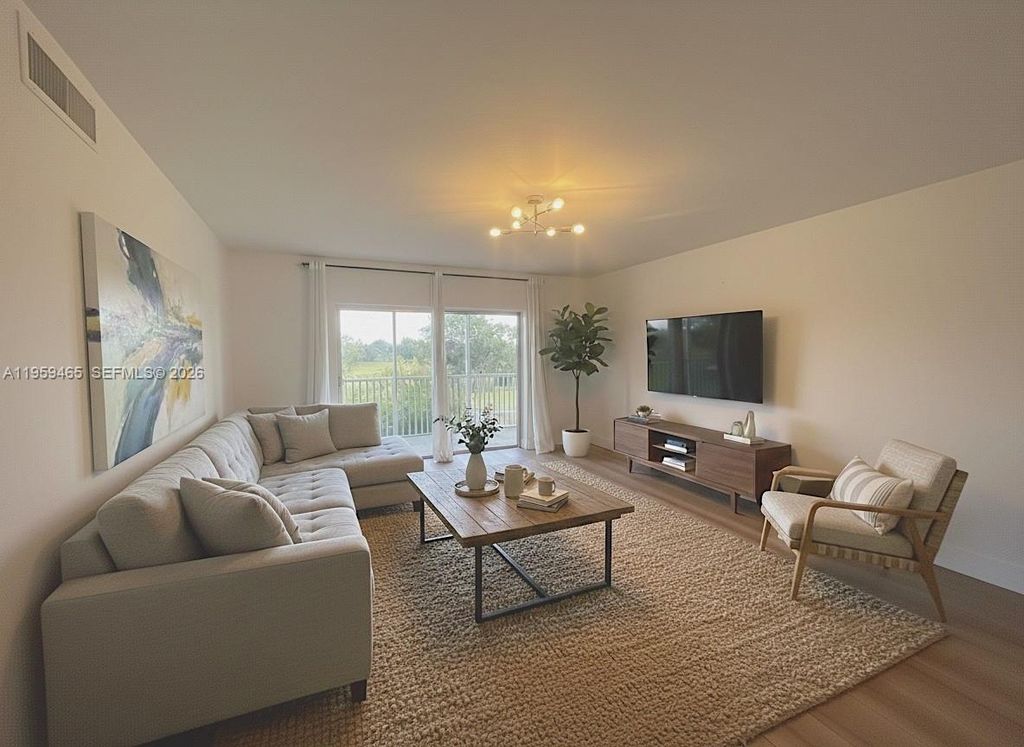 5100 SW 90th Ave 302, Cooper City, FL 33328