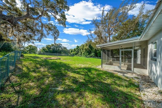 795 S Rosemary Point, Homosassa, FL 34448
