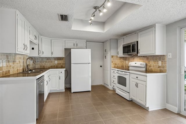 2910 Hazelwood Drive, Garland, TX 75044