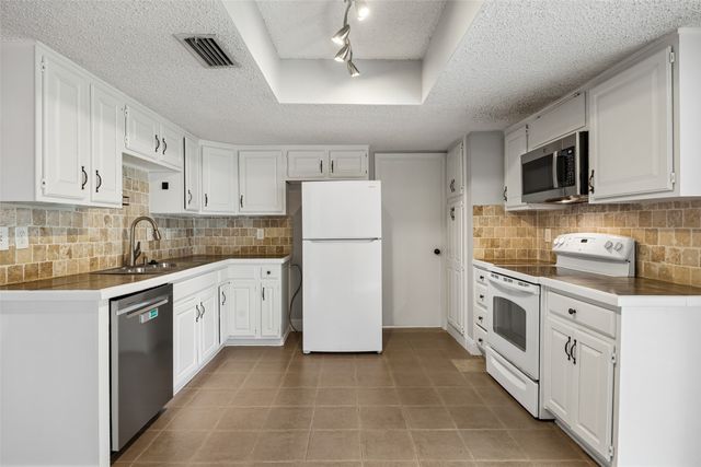 2910 Hazelwood Drive, Garland, TX 75044