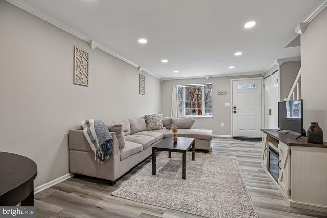 30 GANNON WAY, Sterling, VA 20165