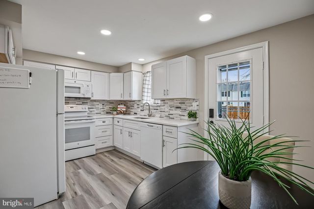 30 GANNON WAY, Sterling, VA 20165