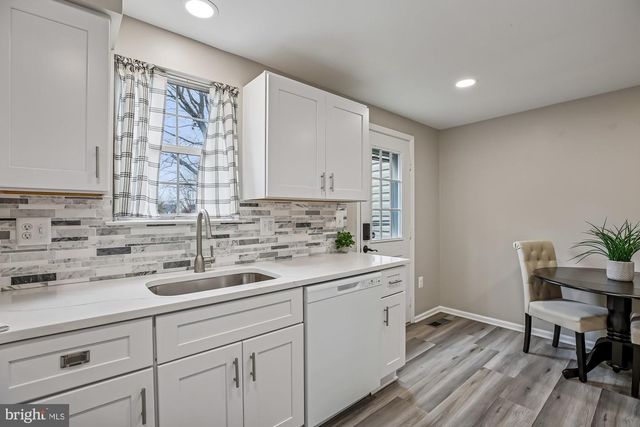 30 GANNON WAY, Sterling, VA 20165