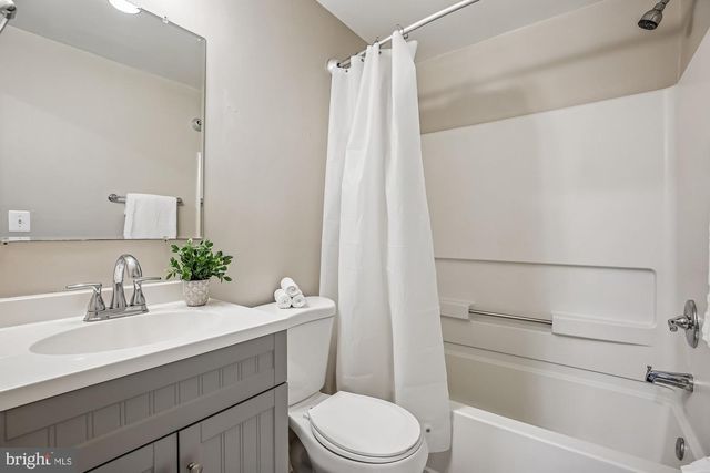 30 GANNON WAY, Sterling, VA 20165