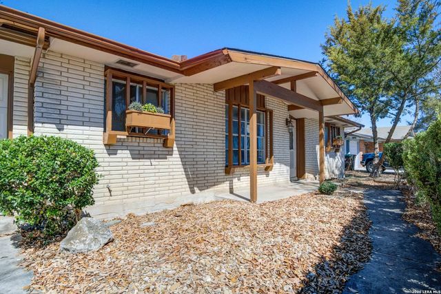 7123 Tealeaf, Leon Valley, TX 78238