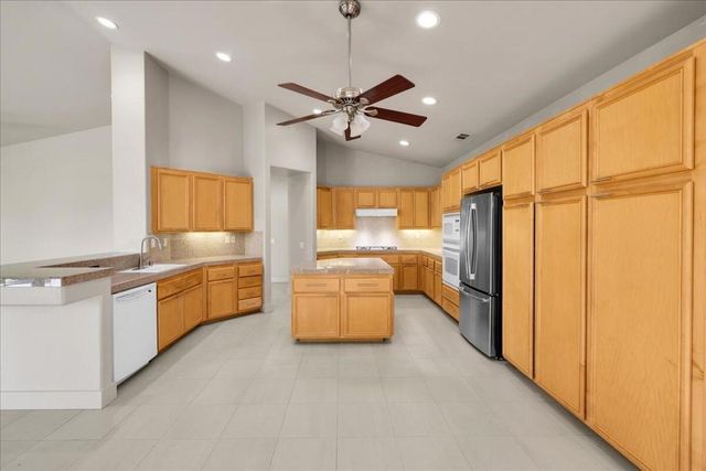 67607 S Natoma Drive, Cathedral City, CA 92234