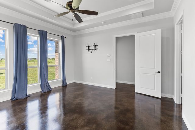377 Russell Lane, Weatherford, TX 76087