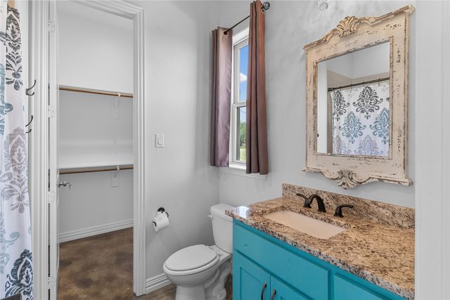 377 Russell Lane, Weatherford, TX 76087