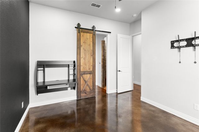 377 Russell Lane, Weatherford, TX 76087